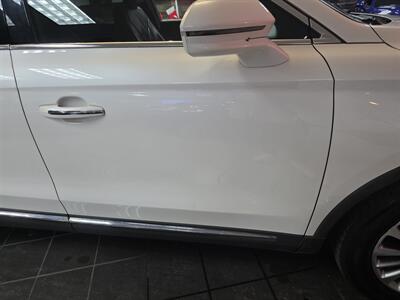 2018 Lincoln MKX Select 4DR SUV AWD   - Photo 16 - Hamilton, OH 45015