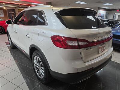 2018 Lincoln MKX Select 4DR SUV AWD   - Photo 9 - Hamilton, OH 45015