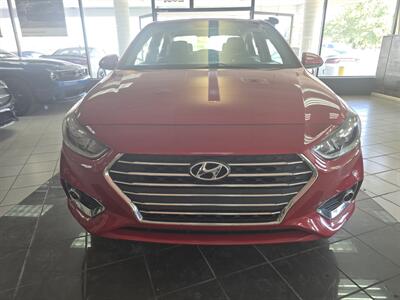 2021 Hyundai Accent SEL 4DR SEDAN   - Photo 2 - Hamilton, OH 45015