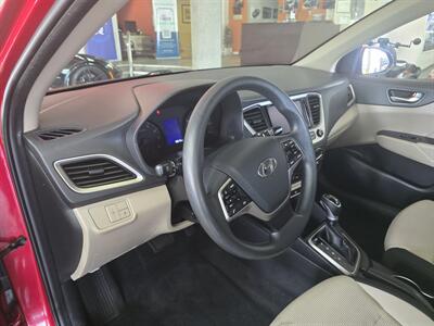 2021 Hyundai Accent SEL 4DR SEDAN   - Photo 8 - Hamilton, OH 45015