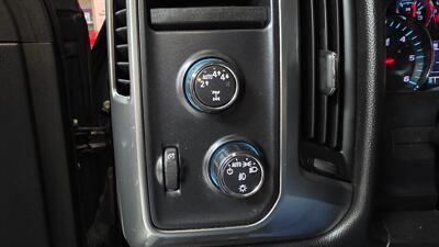 2018 Chevrolet Silverado 1500 LT-CREW CAB-4X4 - Photo 18 - Hamilton, OH 45015