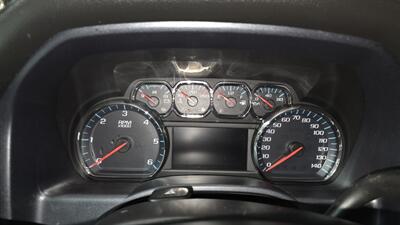 2018 Chevrolet Silverado 1500 LT-CREW CAB-4X4 - Photo 12 - Hamilton, OH 45015