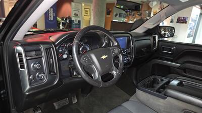 2018 Chevrolet Silverado 1500 LT-CREW CAB-4X4 - Photo 11 - Hamilton, OH 45015