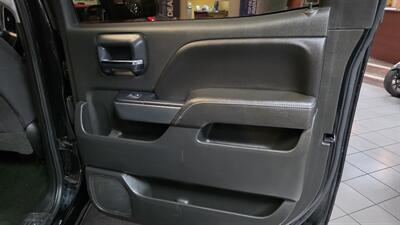 2018 Chevrolet Silverado 1500 LT-CREW CAB-4X4 - Photo 23 - Hamilton, OH 45015