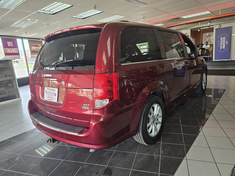2019 Dodge Grand Caravan SXT 4DR MINI-VAN - Photo 6 - Hamilton, OH 45015