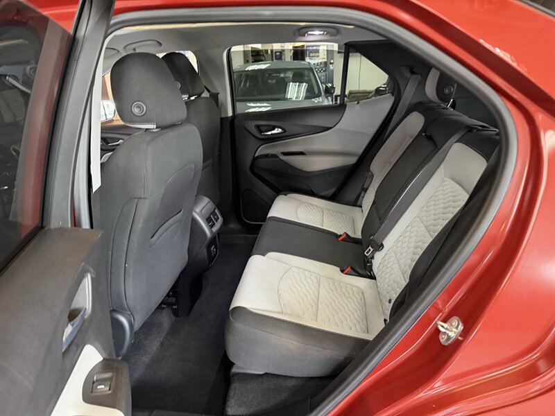 2020 Chevrolet Equinox LS - Photo 23 - Hamilton, OH 45015