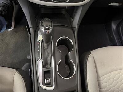 2020 Chevrolet Equinox LS - Photo 15 - Hamilton, OH 45015