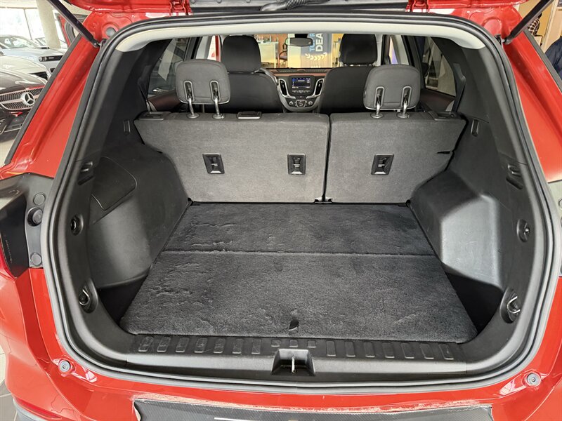 2020 Chevrolet Equinox LS - Photo 21 - Hamilton, OH 45015