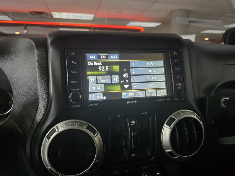 2013 Jeep Wrangler Sahara - Photo 19 - Hamilton, OH 45015