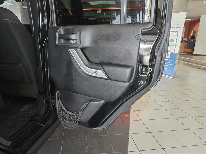 2013 Jeep Wrangler Sahara - Photo 12 - Hamilton, OH 45015