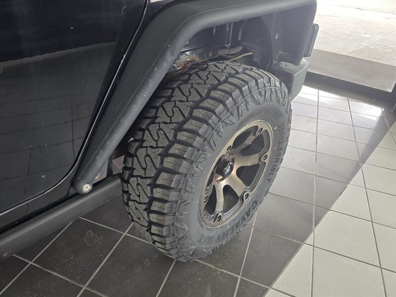 2013 Jeep Wrangler Sahara - Photo 34 - Hamilton, OH 45015