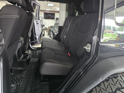 2013 Jeep Wrangler Sahara - Photo 10 - Hamilton, OH 45015
