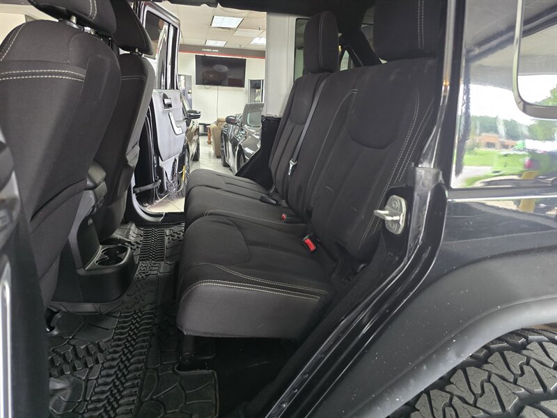2013 Jeep Wrangler Sahara - Photo 10 - Hamilton, OH 45015