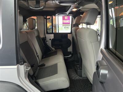 2008 Jeep Wrangler UNLIMITED X 4DR SUV 4X4   - Photo 20 - Hamilton, OH 45015