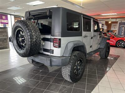 2008 Jeep Wrangler UNLIMITED X 4DR SUV 4X4   - Photo 6 - Hamilton, OH 45015