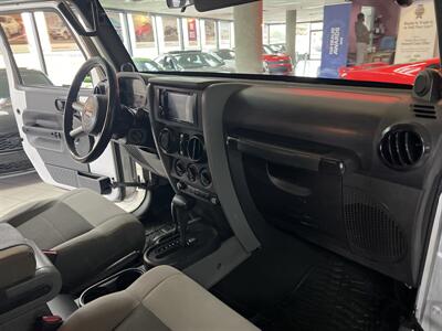 2008 Jeep Wrangler UNLIMITED X 4DR SUV 4X4   - Photo 24 - Hamilton, OH 45015