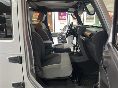 2008 Jeep Wrangler UNLIMITED X 4DR SUV 4X4   - Photo 23 - Hamilton, OH 45015