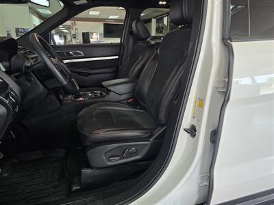 2018 Ford Explorer XLT 4DR SUV 4X4   - Photo 9 - Hamilton, OH 45015