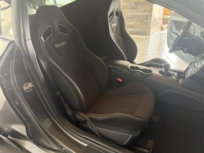 2017 Ford Mustang GT - Photo 10 - Hamilton, OH 45015