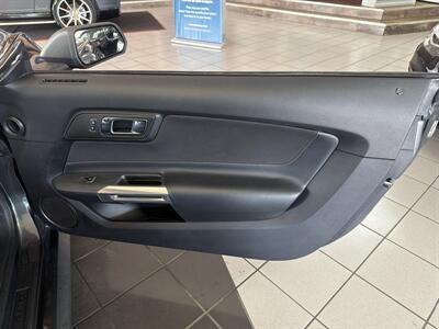 2017 Ford Mustang GT - Photo 13 - Hamilton, OH 45015