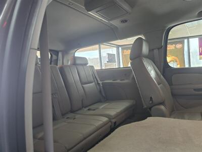 2012 GMC Yukon SLT-XL 4DR SUV - Photo 21 - Hamilton, OH 45015