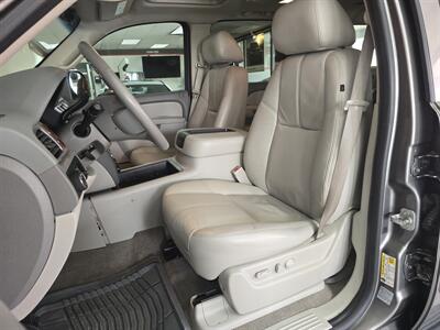 2012 GMC Yukon SLT-XL 4DR SUV - Photo 9 - Hamilton, OH 45015