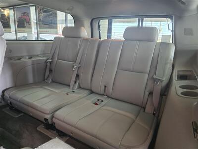 2012 GMC Yukon SLT-XL 4DR SUV - Photo 13 - Hamilton, OH 45015