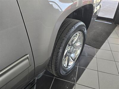 2012 GMC Yukon SLT-XL 4DR SUV - Photo 38 - Hamilton, OH 45015