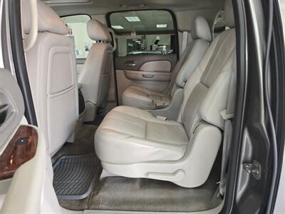 2012 GMC Yukon SLT-XL 4DR SUV - Photo 12 - Hamilton, OH 45015