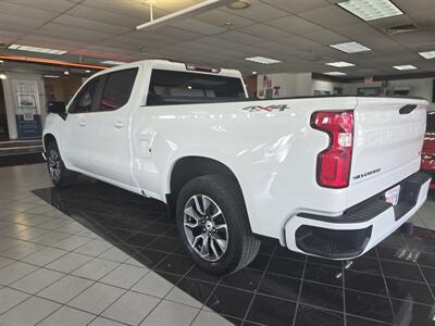 2021 Chevrolet Silverado 1500 RST 4DR CREW CAB 4X4   - Photo 5 - Hamilton, OH 45015