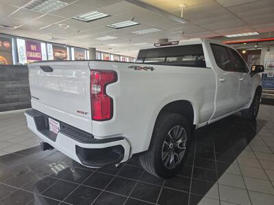 2021 Chevrolet Silverado 1500 RST 4DR CREW CAB 4X4   - Photo 4 - Hamilton, OH 45015