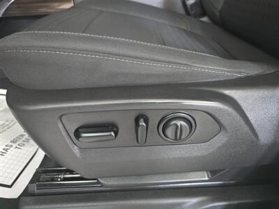 2021 Chevrolet Silverado 1500 RST 4DR CREW CAB 4X4   - Photo 18 - Hamilton, OH 45015
