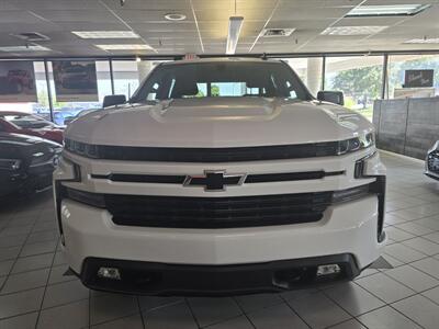 2021 Chevrolet Silverado 1500 RST 4DR CREW CAB 4X4   - Photo 2 - Hamilton, OH 45015
