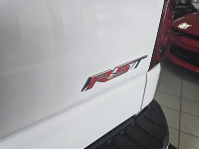2021 Chevrolet Silverado 1500 RST 4DR CREW CAB 4X4   - Photo 32 - Hamilton, OH 45015