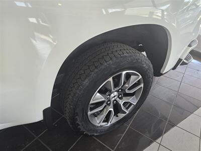 2021 Chevrolet Silverado 1500 RST 4DR CREW CAB 4X4   - Photo 35 - Hamilton, OH 45015