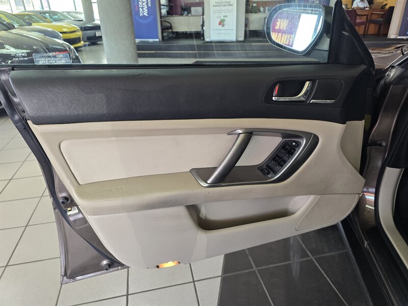 2009 Subaru Outback 2.5i Special Edition - Photo 7 - Hamilton, OH 45015