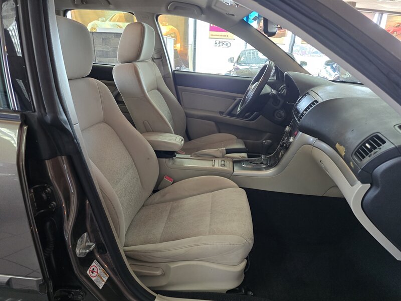 2009 Subaru Outback 2.5i Special Edition - Photo 14 - Hamilton, OH 45015