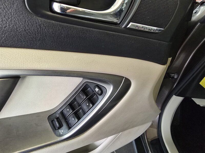 2009 Subaru Outback 2.5i Special Edition - Photo 17 - Hamilton, OH 45015