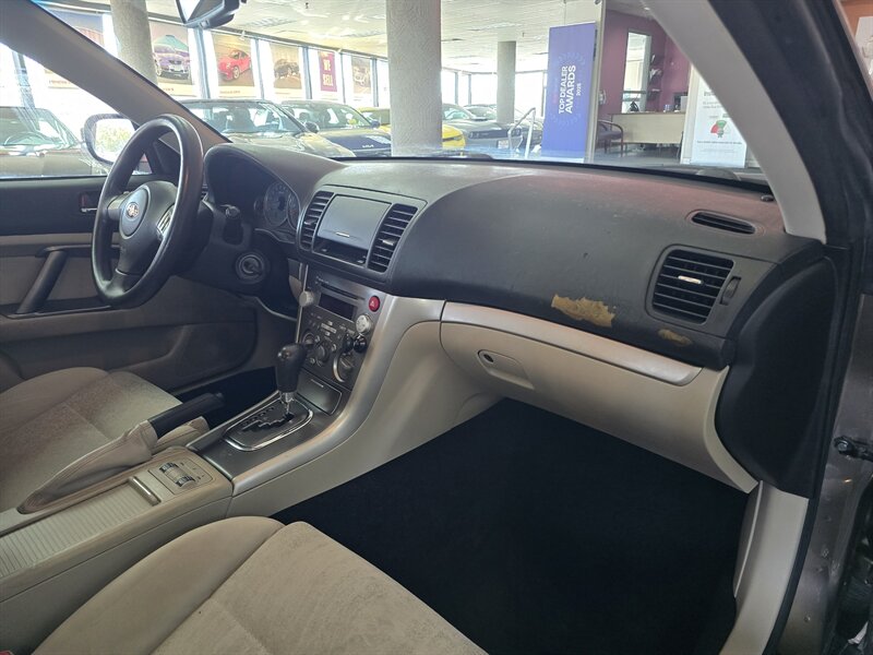 2009 Subaru Outback 2.5i Special Edition - Photo 13 - Hamilton, OH 45015