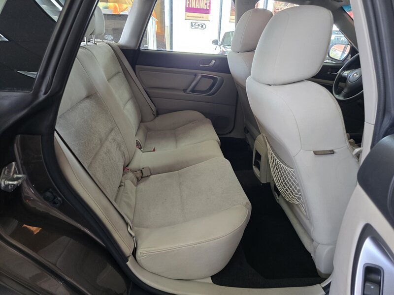 2009 Subaru Outback 2.5i Special Edition - Photo 16 - Hamilton, OH 45015