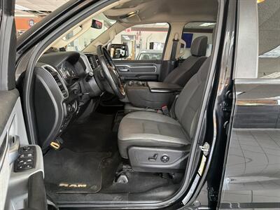2020 RAM 1500 Big Horn/CREW CAB/HEMI/4X4 - Photo 9 - Hamilton, OH 45015