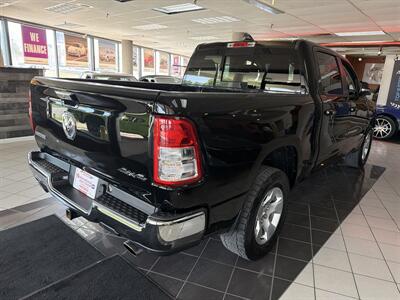 2020 RAM 1500 Big Horn/CREW CAB/HEMI/4X4 - Photo 6 - Hamilton, OH 45015