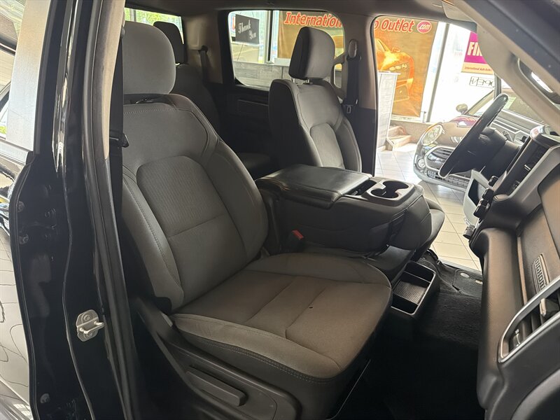 2020 RAM 1500 Big Horn/CREW CAB/HEMI/4X4 - Photo 22 - Hamilton, OH 45015