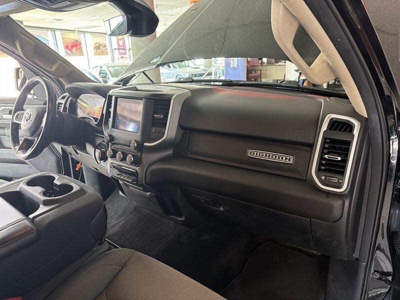 2020 RAM 1500 Big Horn/CREW CAB/HEMI/4X4 - Photo 23 - Hamilton, OH 45015