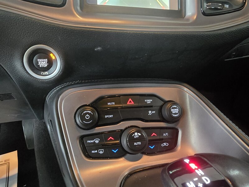 2023 Dodge Challenger SXT - Photo 24 - Hamilton, OH 45015