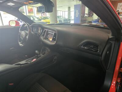 2023 Dodge Challenger SXT - Photo 13 - Hamilton, OH 45015