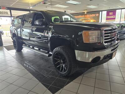 2011 GMC Sierra 1500 SLE-CREW CAB-4X4/ALL TERRAIN/Z71   - Photo 3 - Hamilton, OH 45015