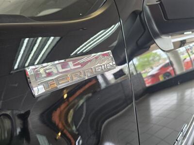 2011 GMC Sierra 1500 SLE-CREW CAB-4X4/ALL TERRAIN/Z71   - Photo 24 - Hamilton, OH 45015