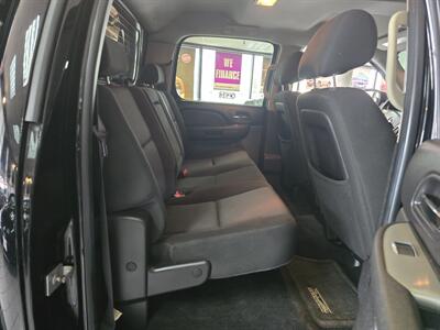 2011 GMC Sierra 1500 SLE-CREW CAB-4X4/ALL TERRAIN/Z71   - Photo 17 - Hamilton, OH 45015