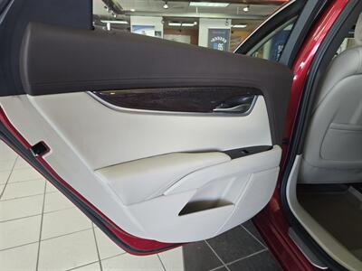 2014 Cadillac XTS Luxury Collection   - Photo 10 - Hamilton, OH 45015